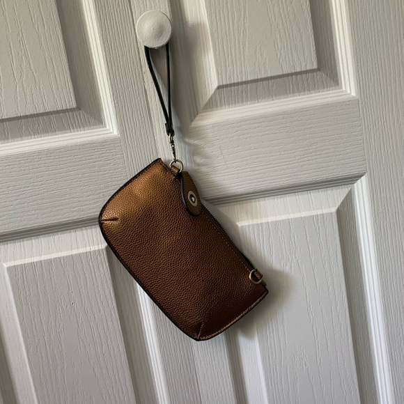 Purse - Picture 2 of 6